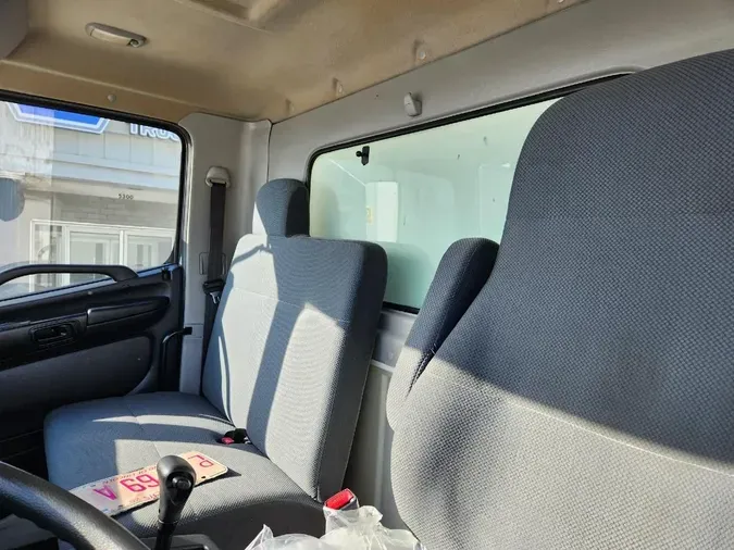 2017 HINO 33850f2fcacc735f99483c17a346c7f687a