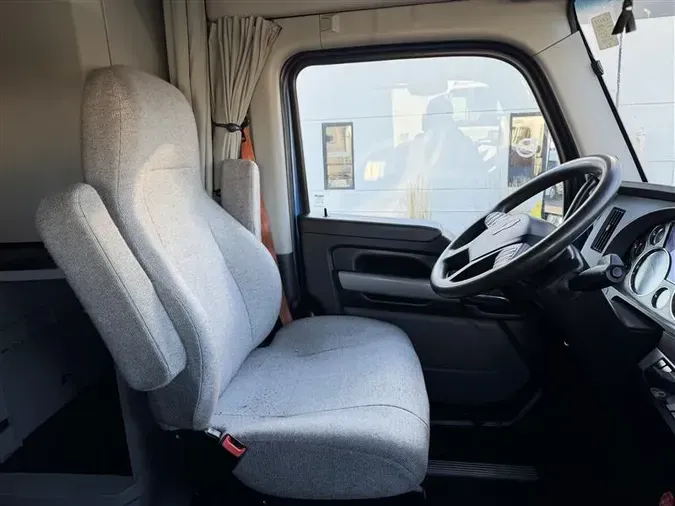 2022 KENWORTH T68050f40aa8560024ee50b5a7ddba9d4d5c