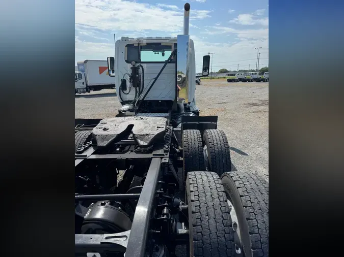 2021 International LT625
