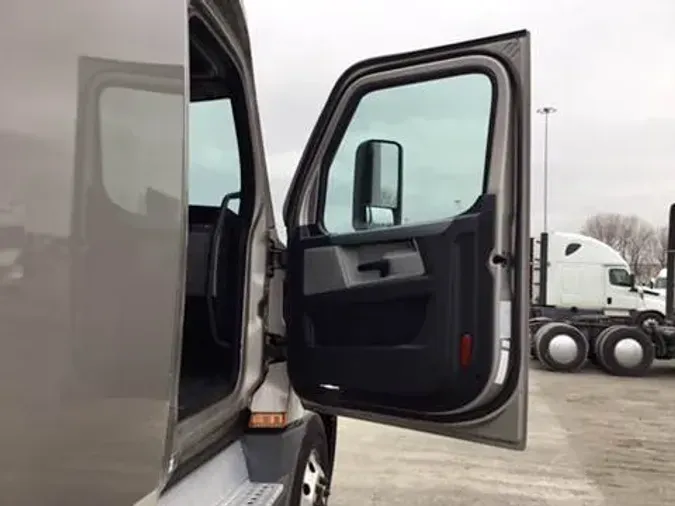 2021 Freightliner Cascadia