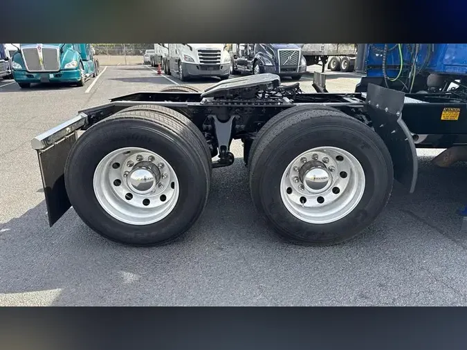 2020 INTERNATIONAL LT