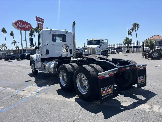 2021 Peterbilt 567