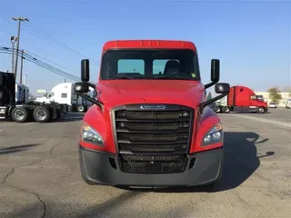 2020 FREIGHTLINER CA126