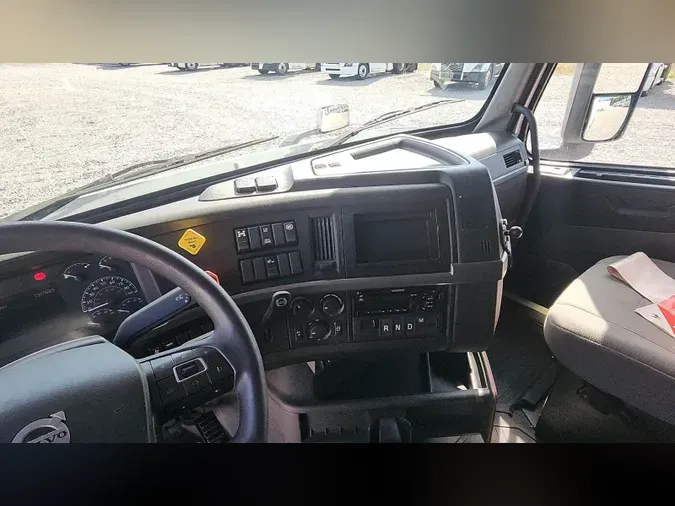 2019 Volvo VNL 740
