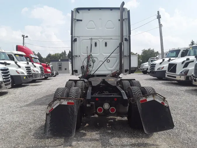 2019 FREIGHTLINER/MERCEDES CASCADIA 125