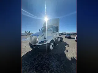 2020 NAVISTAR INTERNATIONAL RH613 DAYCAB S/A