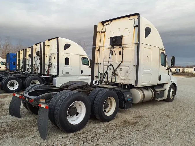 2019 FREIGHTLINER/MERCEDES CASCADIA