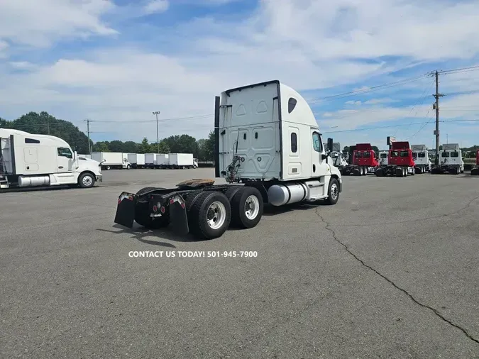 2020 FREIGHTLINER CASCADIA 125