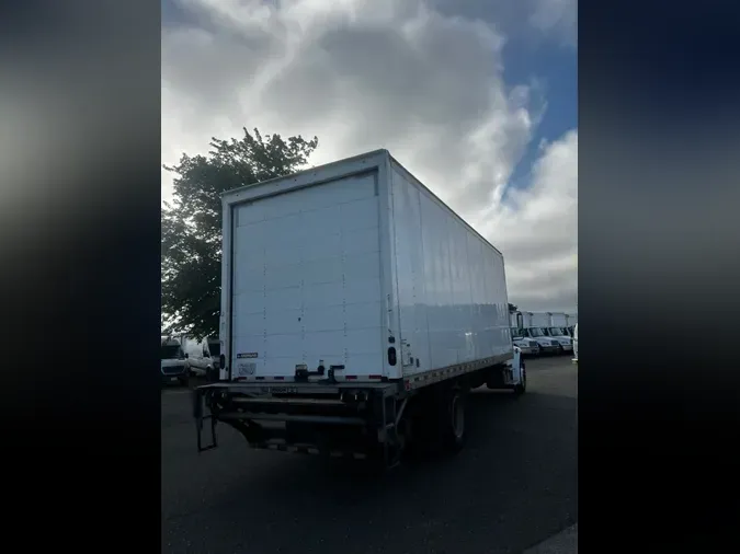 2021 FREIGHTLINER M2 106
