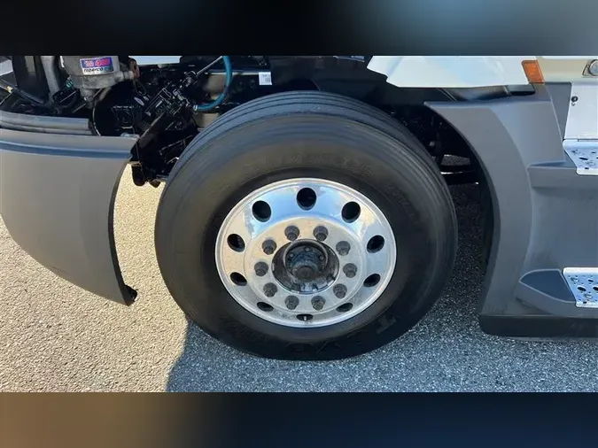 2021 FREIGHTLINER CA126