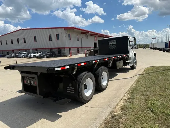 2019 Freightliner M2 106