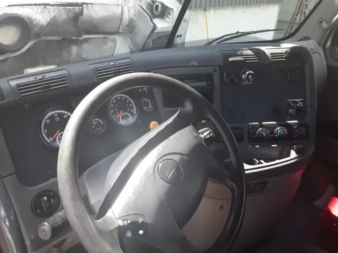 2017 FREIGHTLINER CASCADIA 113