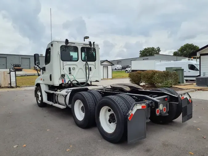 2018 FREIGHTLINER/MERCEDES CASCADIA 125510be7960fb476f461b5a4ec3d58ccfa
