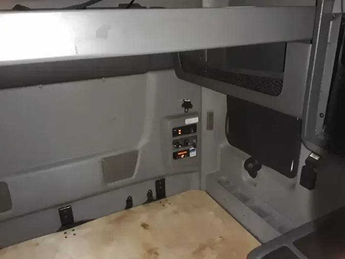 2020 NAVISTAR INTERNATIONAL LT625 SLPR CAB