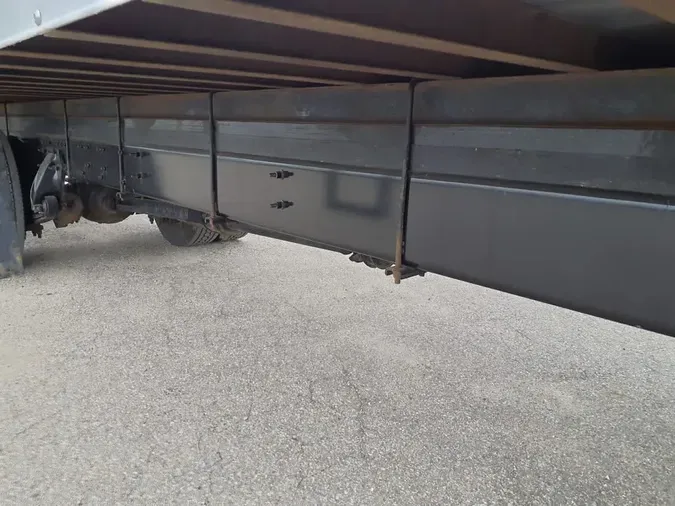 2018 FREIGHTLINER M2 106