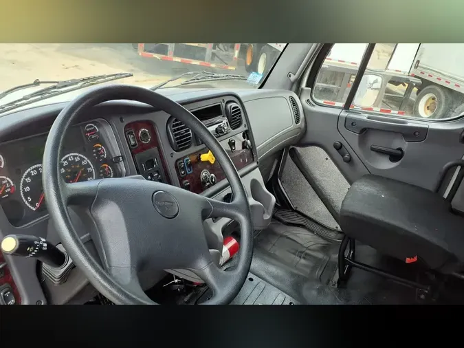 2018 FREIGHTLINER/MERCEDES M2 1065118424efa535a1e9fa0169fb30b7eb5