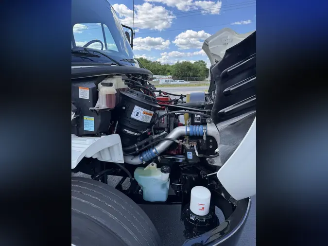 2018 Freightliner Business Class M2 106