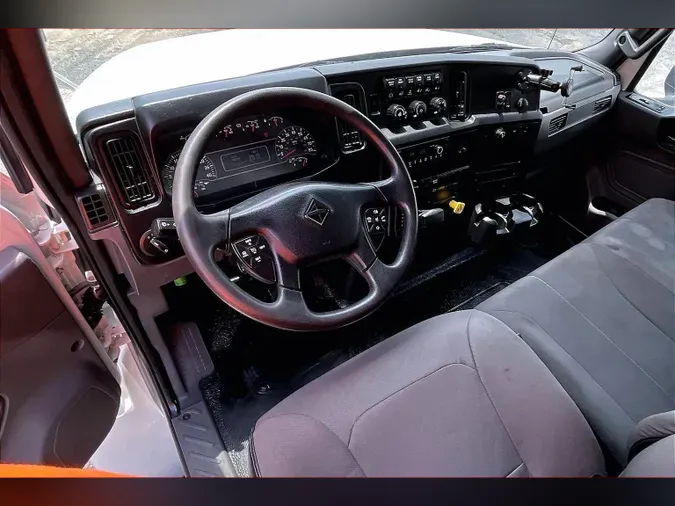 2021 INT MV607