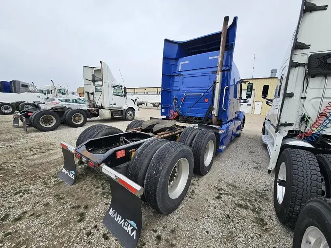 2016 VOLVO VNL64T630