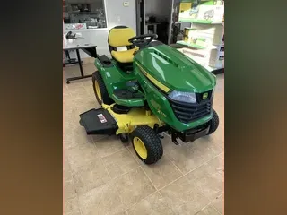 2021 John Deere X570