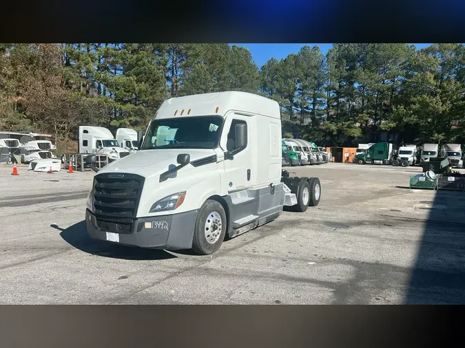 2021 Freightliner Cascadia 126512a8736c389f9542ecdf8c6b55a840d