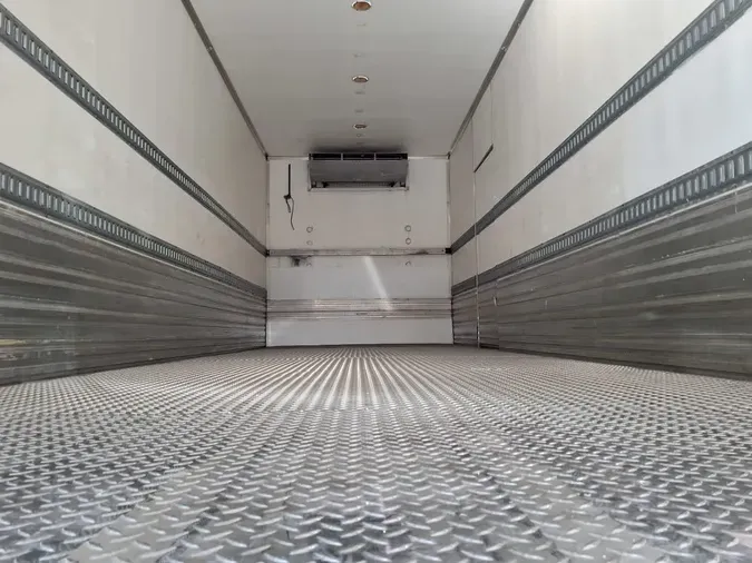 2020 FREIGHTLINER M2 106