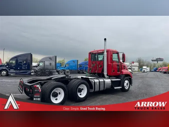 2016 MACK CXU613