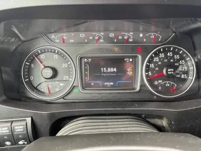 2021 International LT625