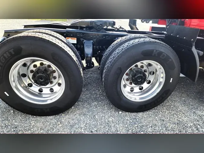 2022 FREIGHTLINER CA126