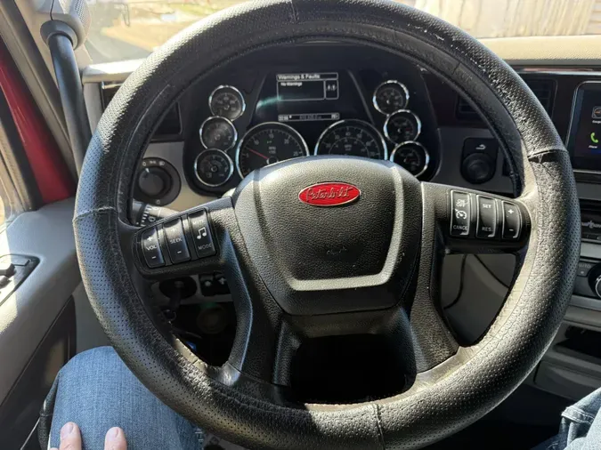 2018 Peterbilt 579