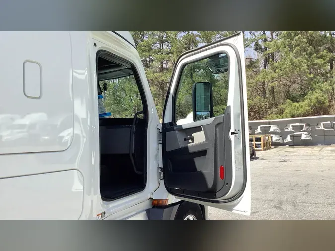 2021 Freightliner Cascadia