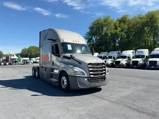 2023 Freightliner Cascadia 126
