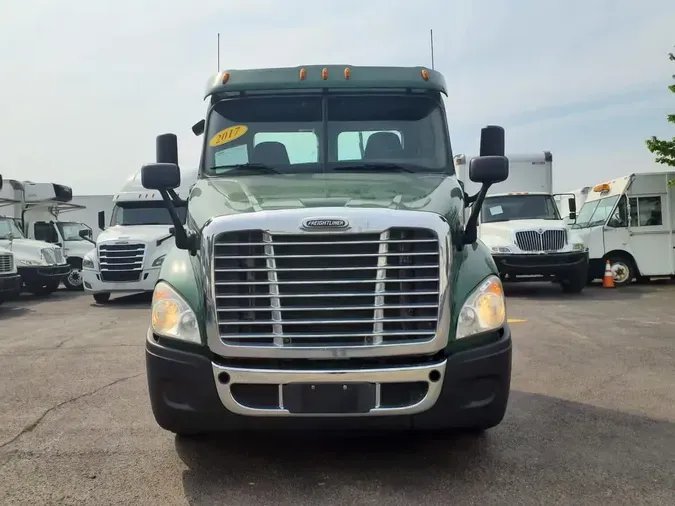 2017 FREIGHTLINER CASCADIA 113