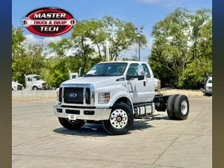 2024 FORD F750