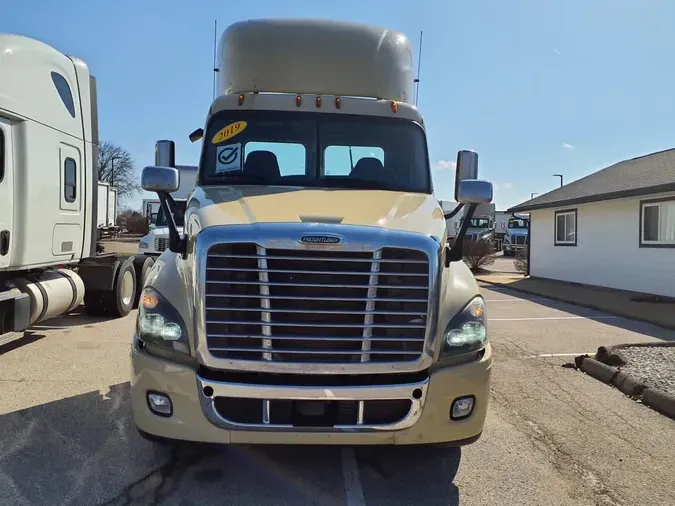 2019 FREIGHTLINER/MERCEDES CASCADIA 125