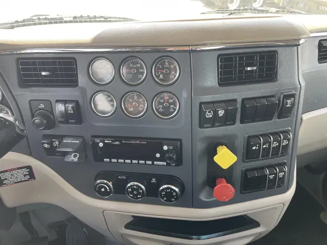 2022 Peterbilt 567