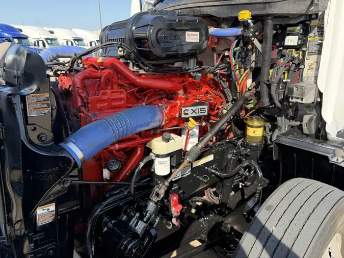 2022 Peterbilt 579513d4b013fc32c376a2e5a5a17b04eff