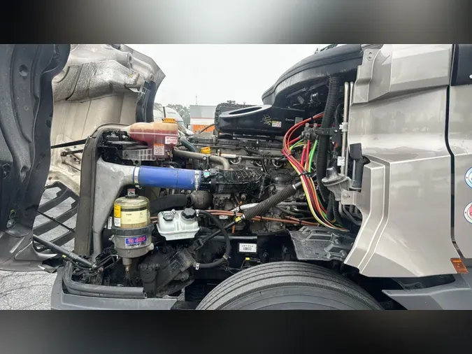 2025 Freightliner Cascadia 126