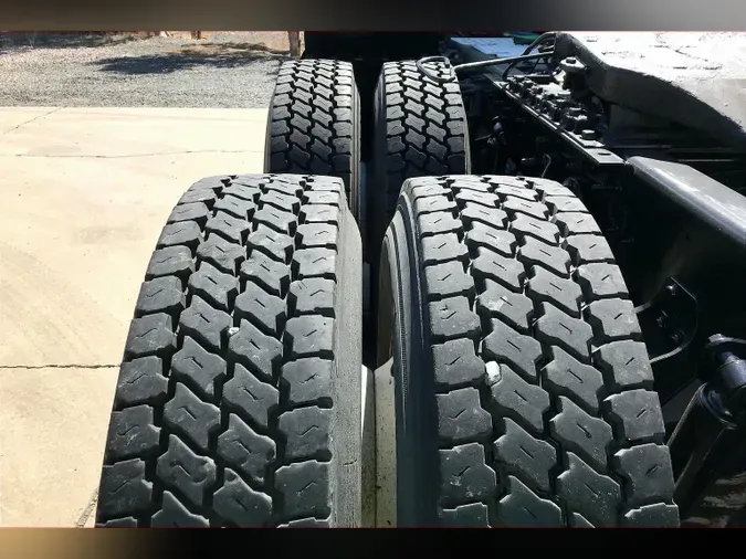 2019 INT LT625 6x4