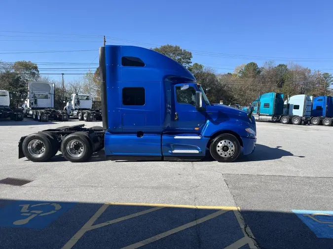 2022 International LT625