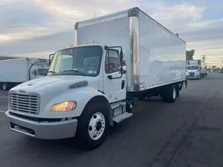 2017 FREIGHTLINER/MERCEDES M2 106