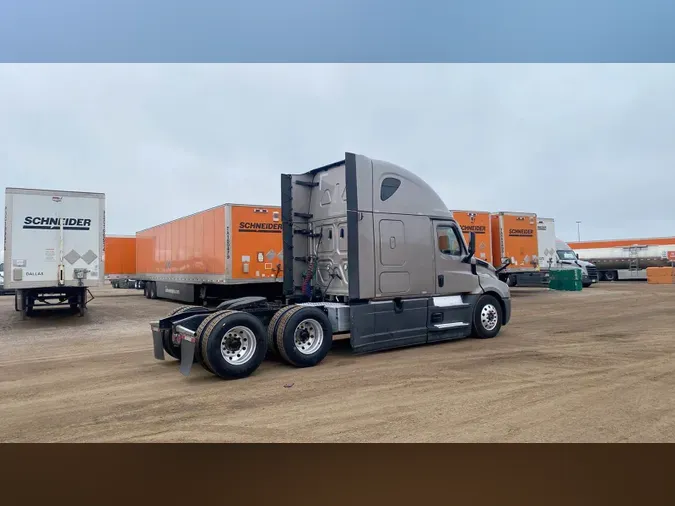 2024 Freightliner Cascadia 126