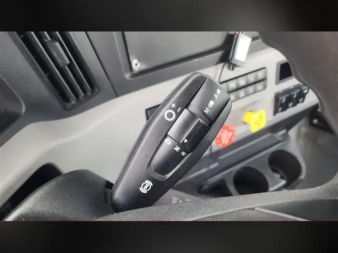 2019 FREIGHTLINER CA126
