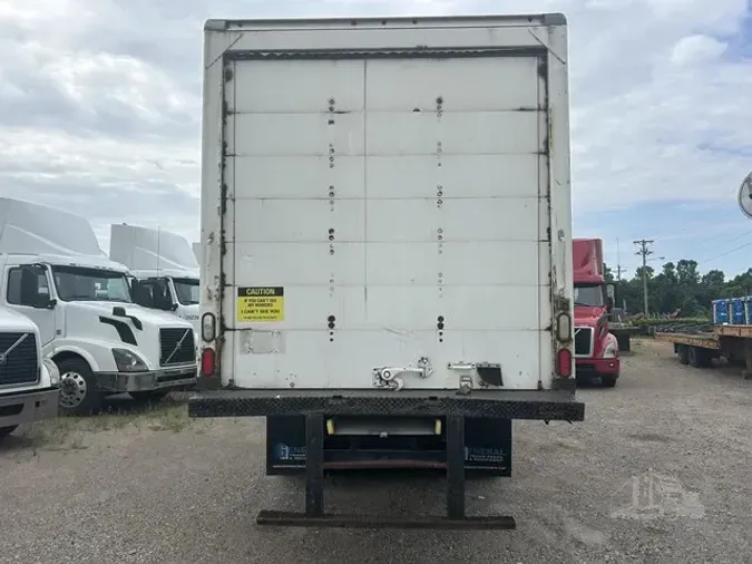 2001 INTERNATIONAL 4900