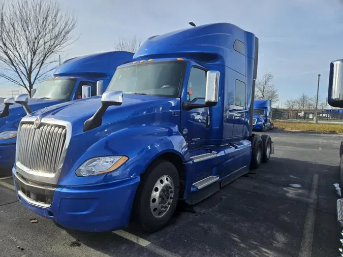 2022 International LT625