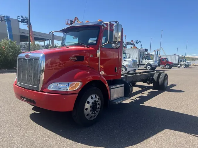 2021 Peterbilt 337