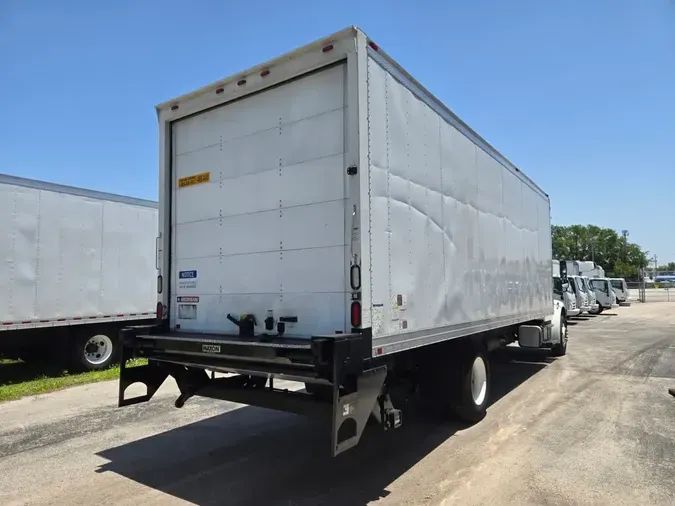 2015 FREIGHTLINER M2 106