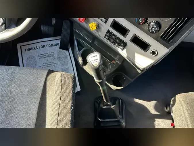 2021 FREIGHTLINER CA126