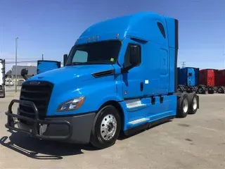 2021 FREIGHTLINER CA126