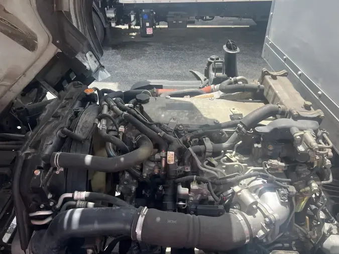 2018 ISUZU NPR